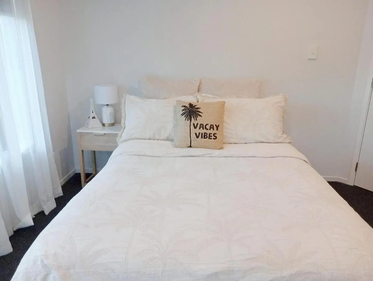Owhata Oasis In Rotorua 5Brm With Spa & Pizza Oven ניו זילנד